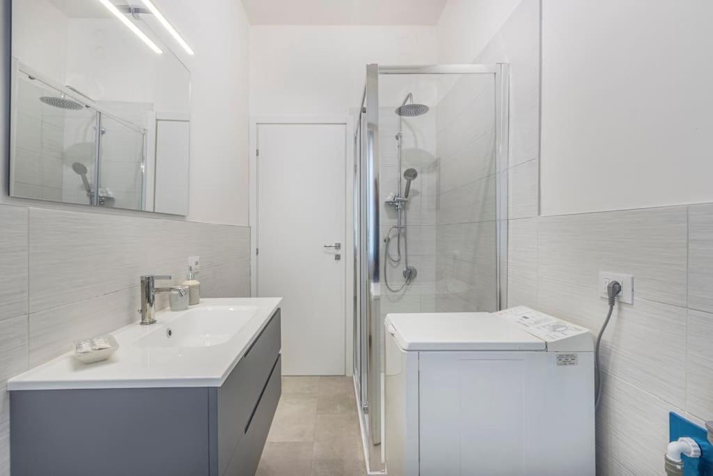 Minimalist Oasis - City Life & Hesperia Hospital Modena Exterior foto